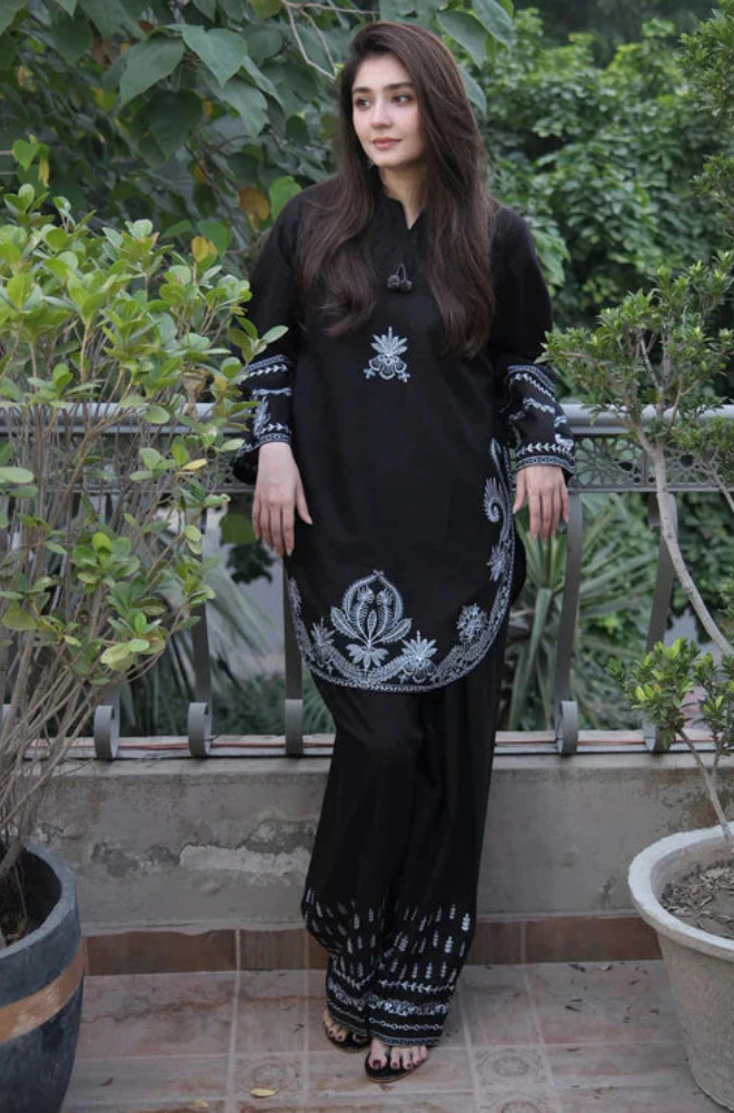 Lawn-2pc Embroidered-5100