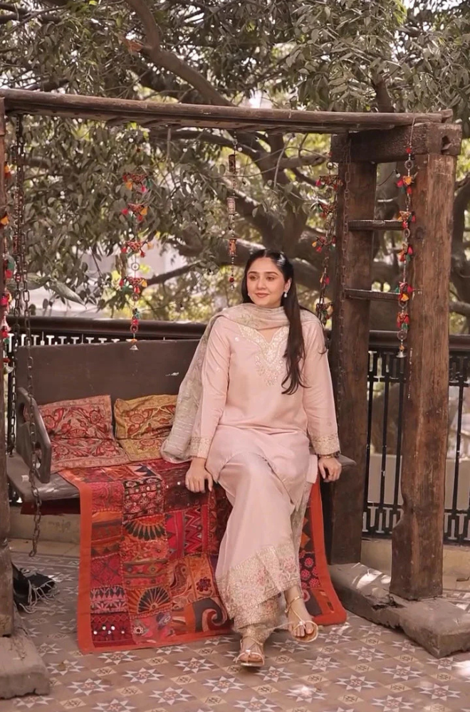 Lawn-3PC Embroidered Shirt with Organza Digital Printed Dupatta-5206