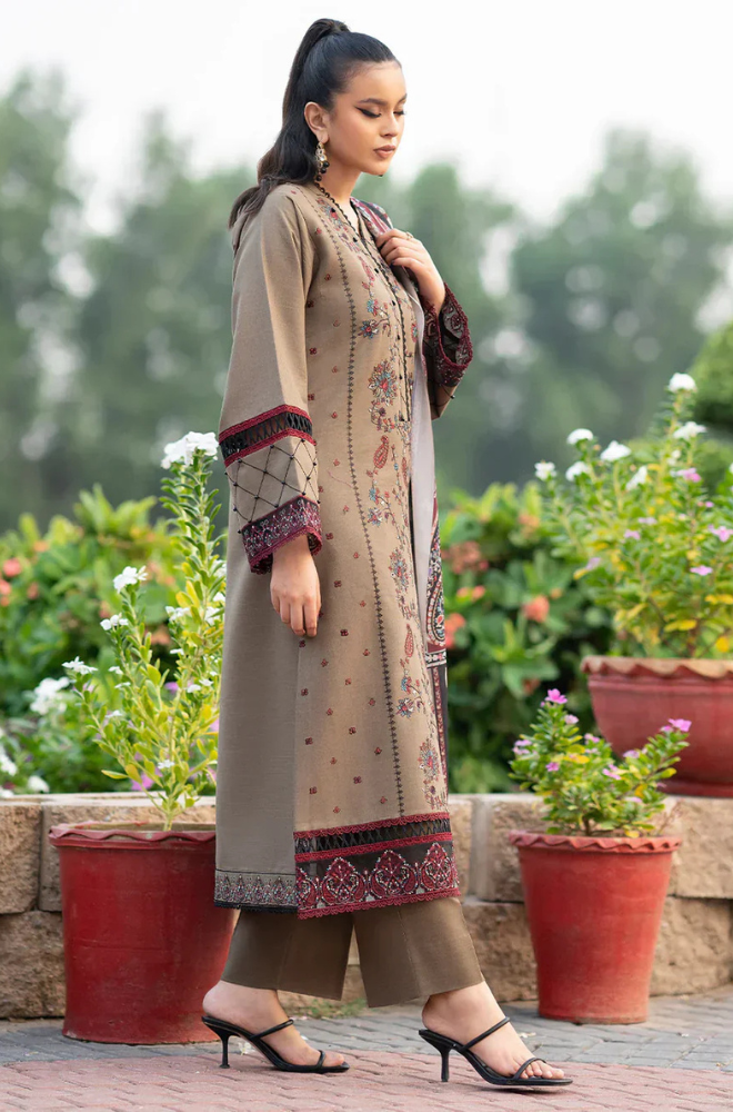 Lawn 3PC Embroidered With Digital Printed Jauqard Dupatta- 5238